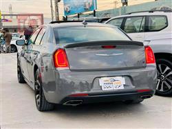 کرایسلەر 300